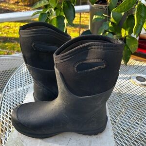 Women’s Black BOGS Rain Boots size 8